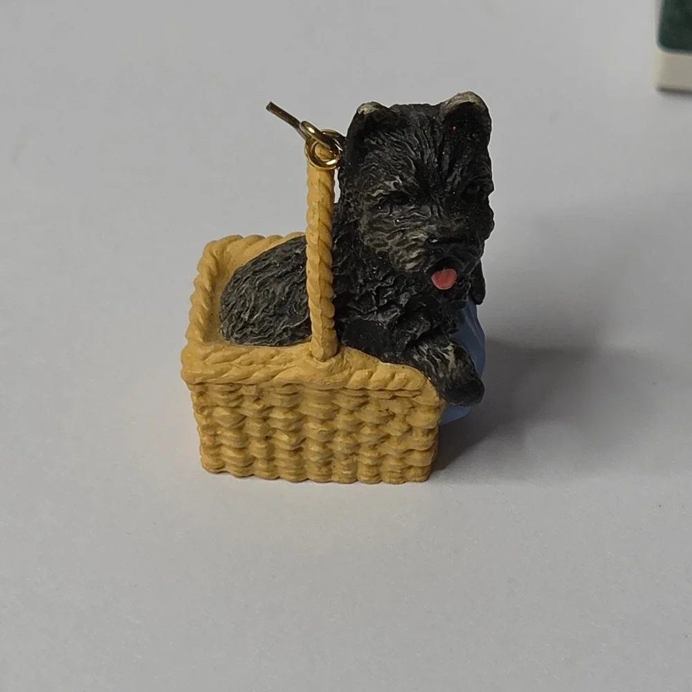 Hallmark Keepsake The Wonders of Oz Toto & Tin Man Heart Mini Ornaments 2001